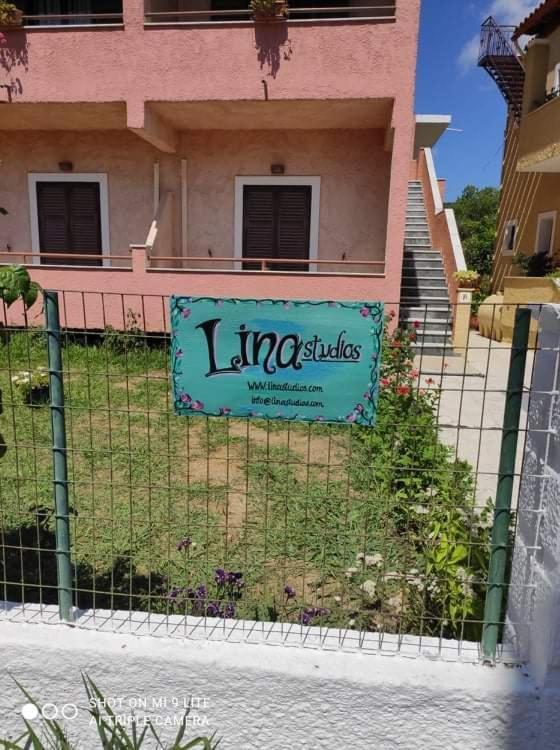 Lina Studios Mesongi Bagian luar foto
